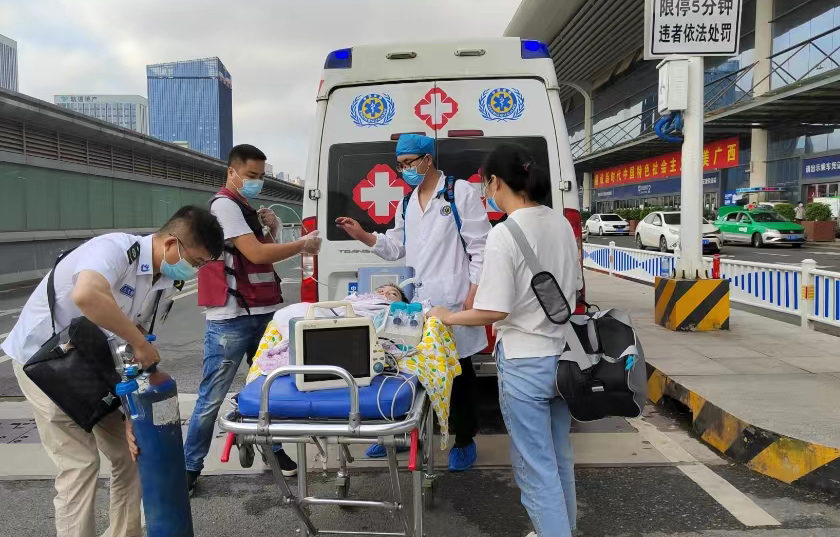 曲城市救护车出租公司